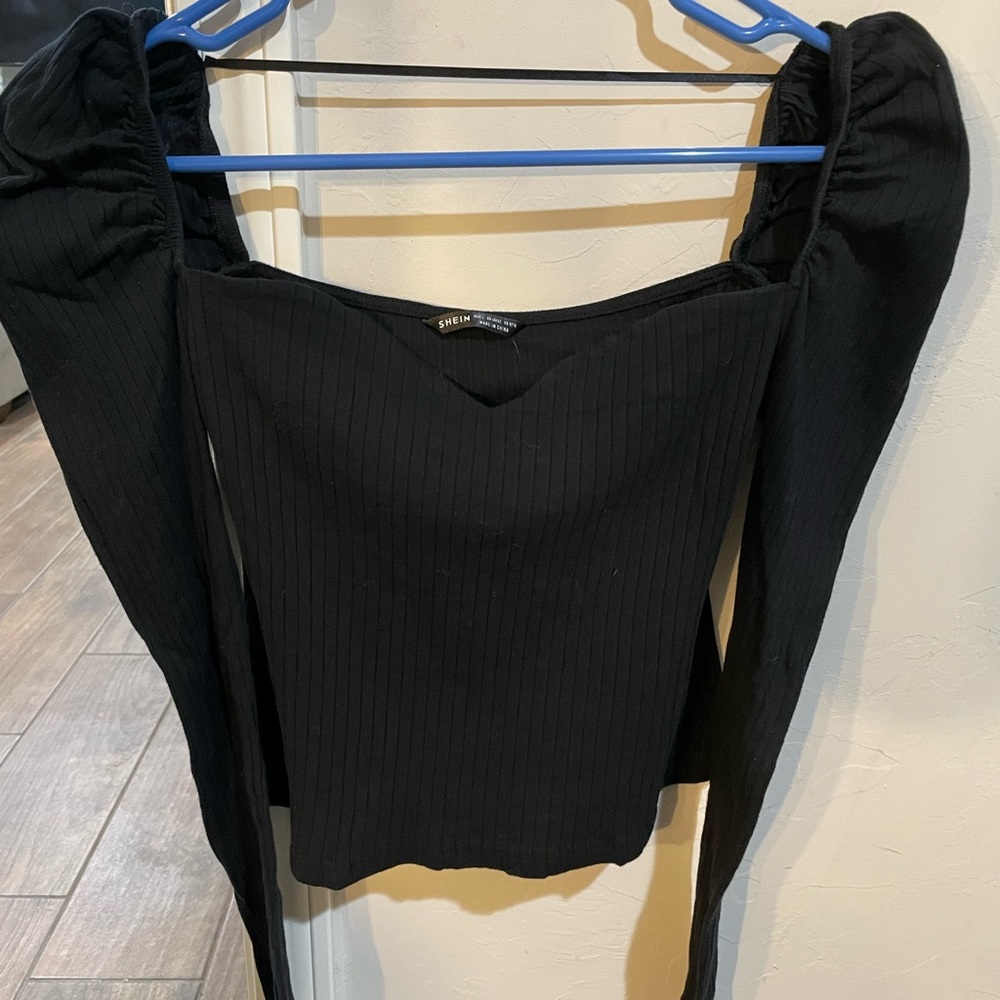 Top black, sexy neckline and color black